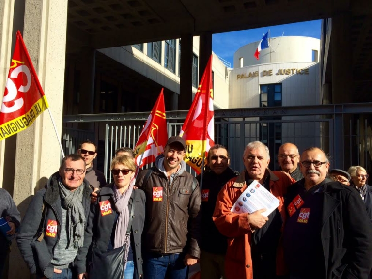 Mobilisation devant CPH Draguignan